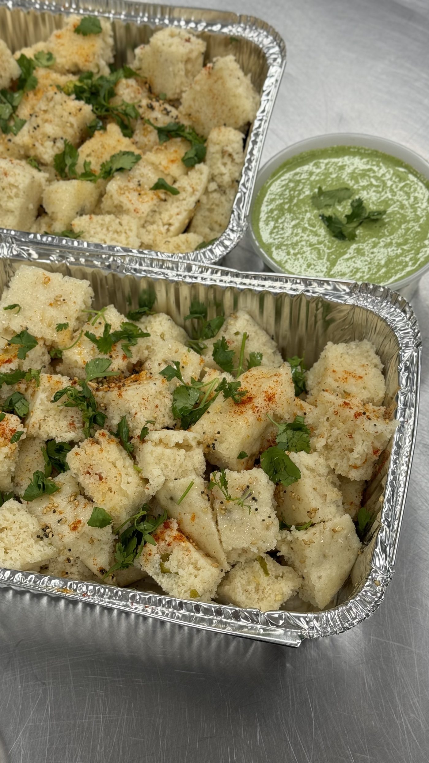 Soft khaman with green chutney